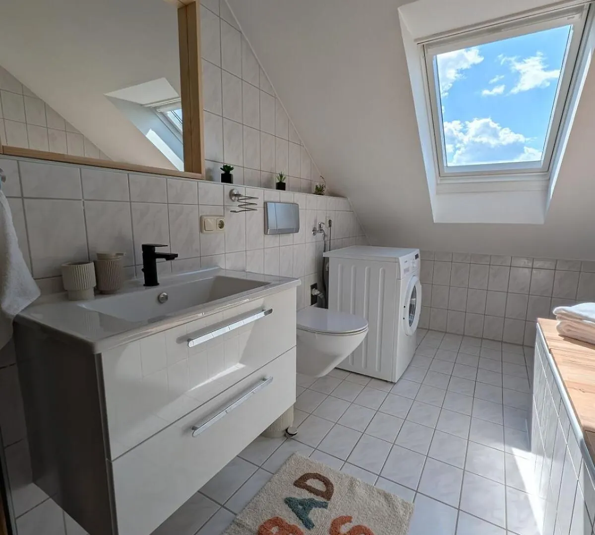 شقة Gemuetlich Wohnen Mit Toller Aussicht ميندلهايم
